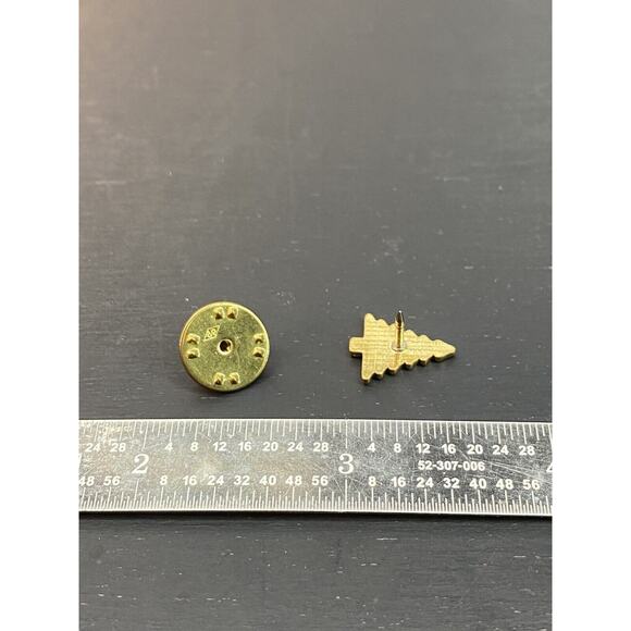 Christmas Tree Lapel Pin Vest Webelos Cub Scout Forester Award Discontinued - Picture 2 of 2